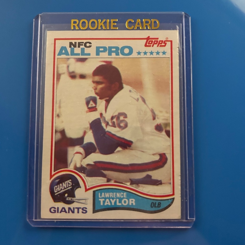1982 Topps Laurence Taylor #434 Rookie Card see pics (for condition) Gradable